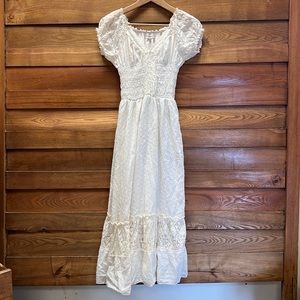 Anna- Kaci Size Small Midi Peasant Dress